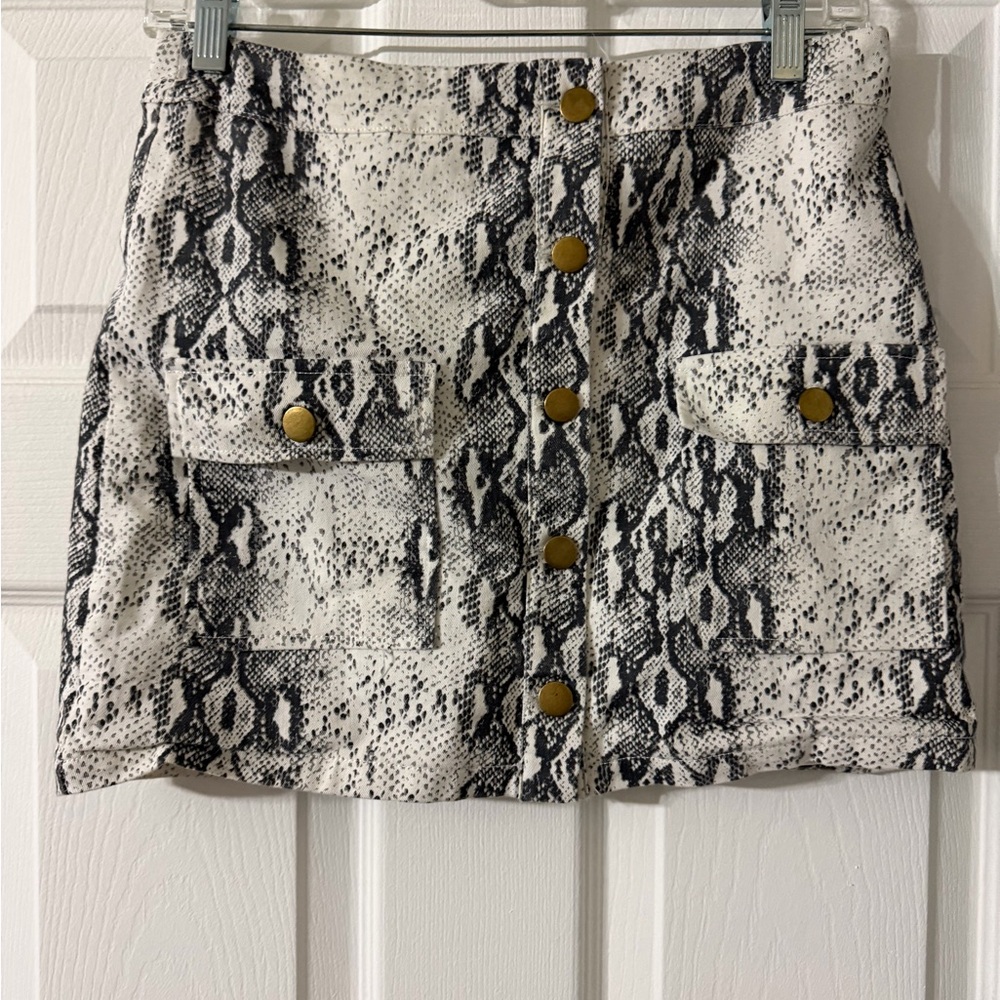 Fashion Nova Black and White Snake Print Mini Skirt